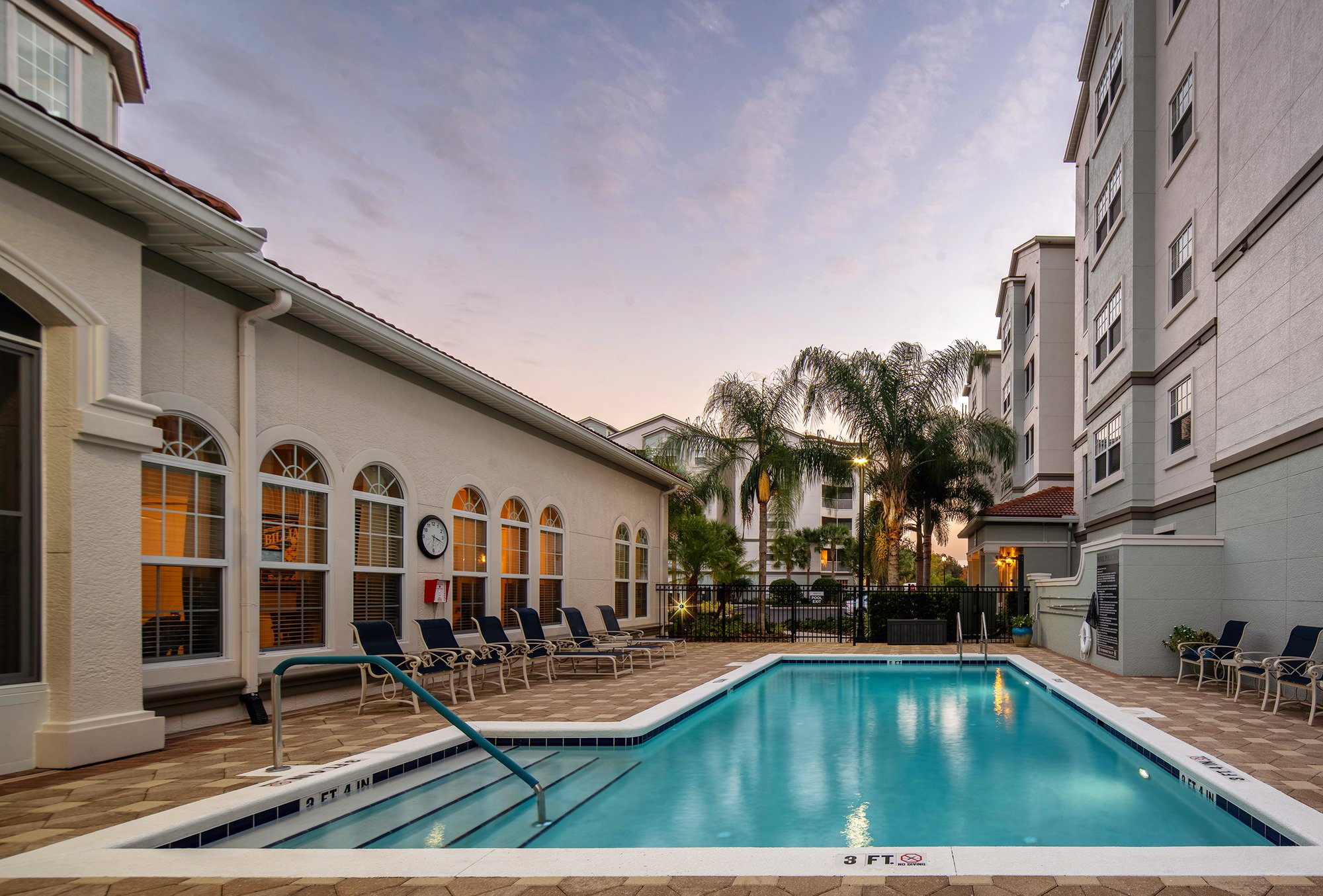 Arietta-Sarasota---Club-Building---pool-two
