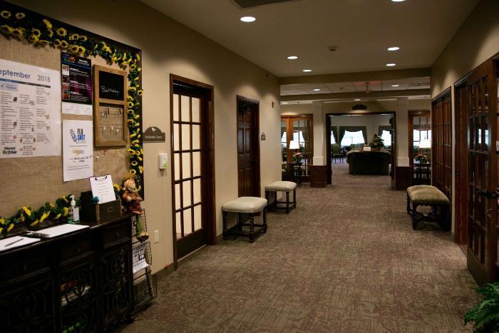 hearthside-senior-living-bartlett-interior-12