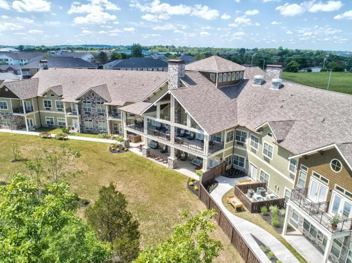 spring-arbor-of-frankfort-exterior-2 spring-arbor-of-frankfort-exterior-2