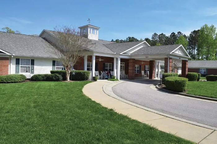 spring-arbor-of-apex-exterior