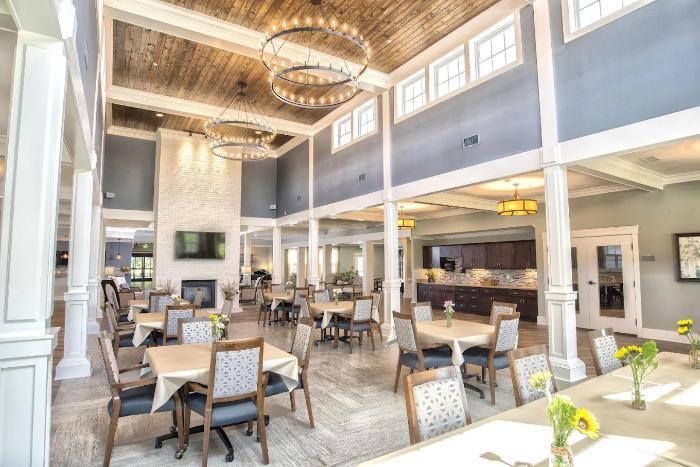 spring-arbor-of-athens-dining-area