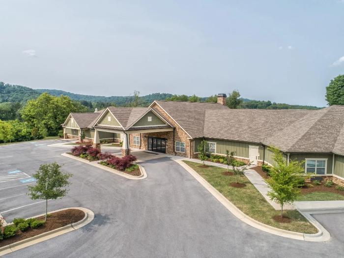 spring-arbor-of-bristol-exterior