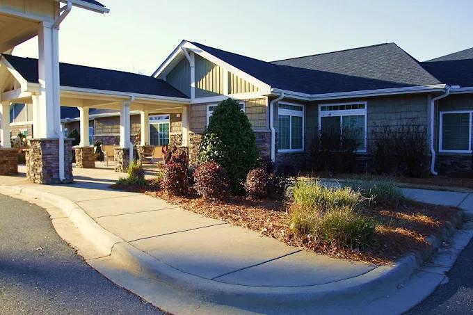 spring-arbor-of-steele-creek-exterior-2