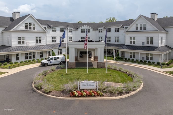 white-springs-senior-living-exterior