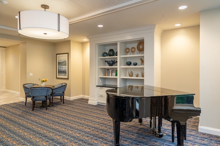 white-springs-senior-living-interior-4