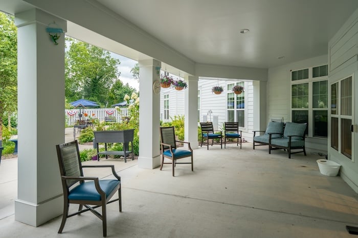 white-springs-senior-living-porch